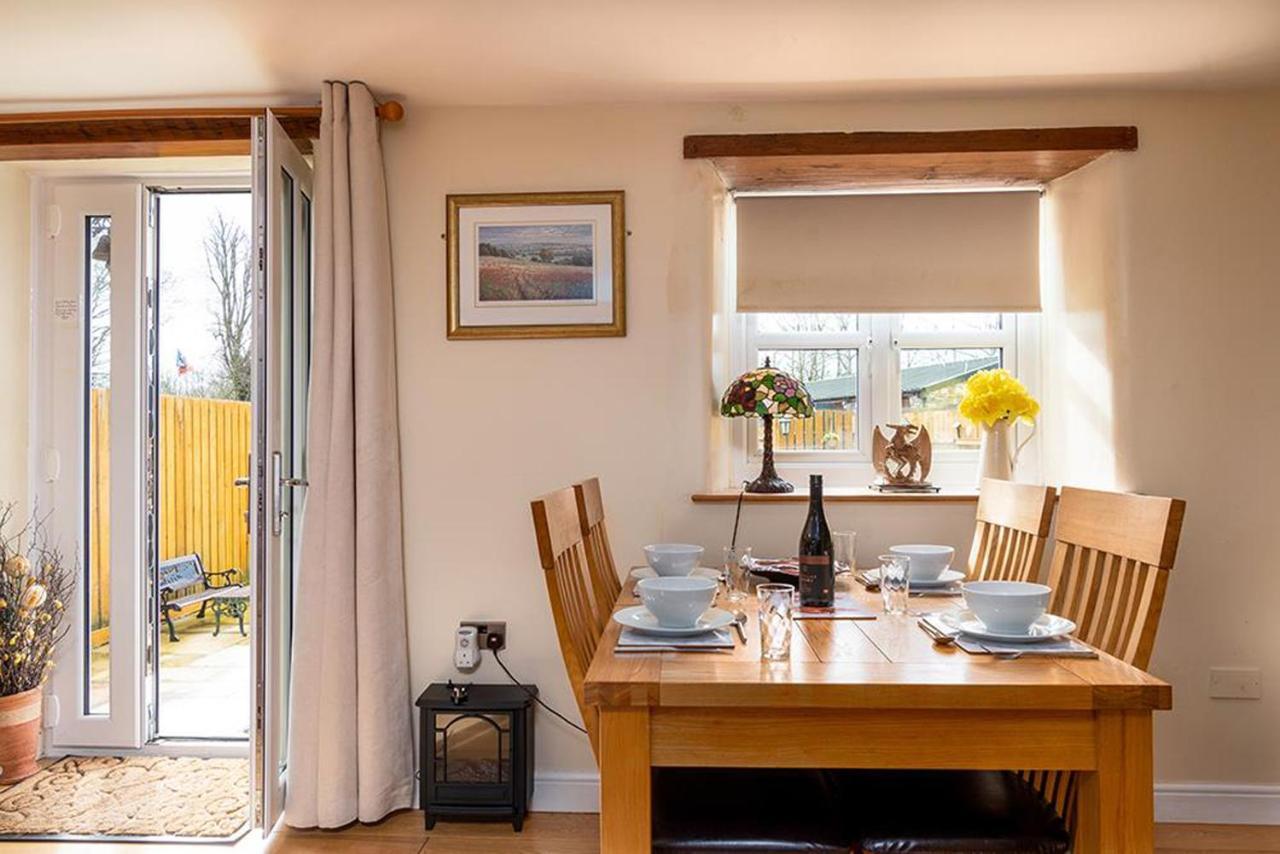 Tregarnedd Cottage 兰盖夫尼 外观 照片
